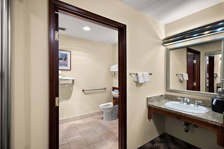 Room 21 of 29